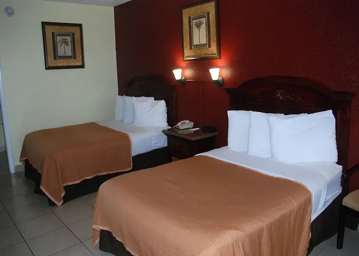 Hotel Clearwater 2*