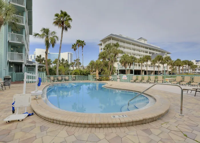 Clearwater Hotel 2*